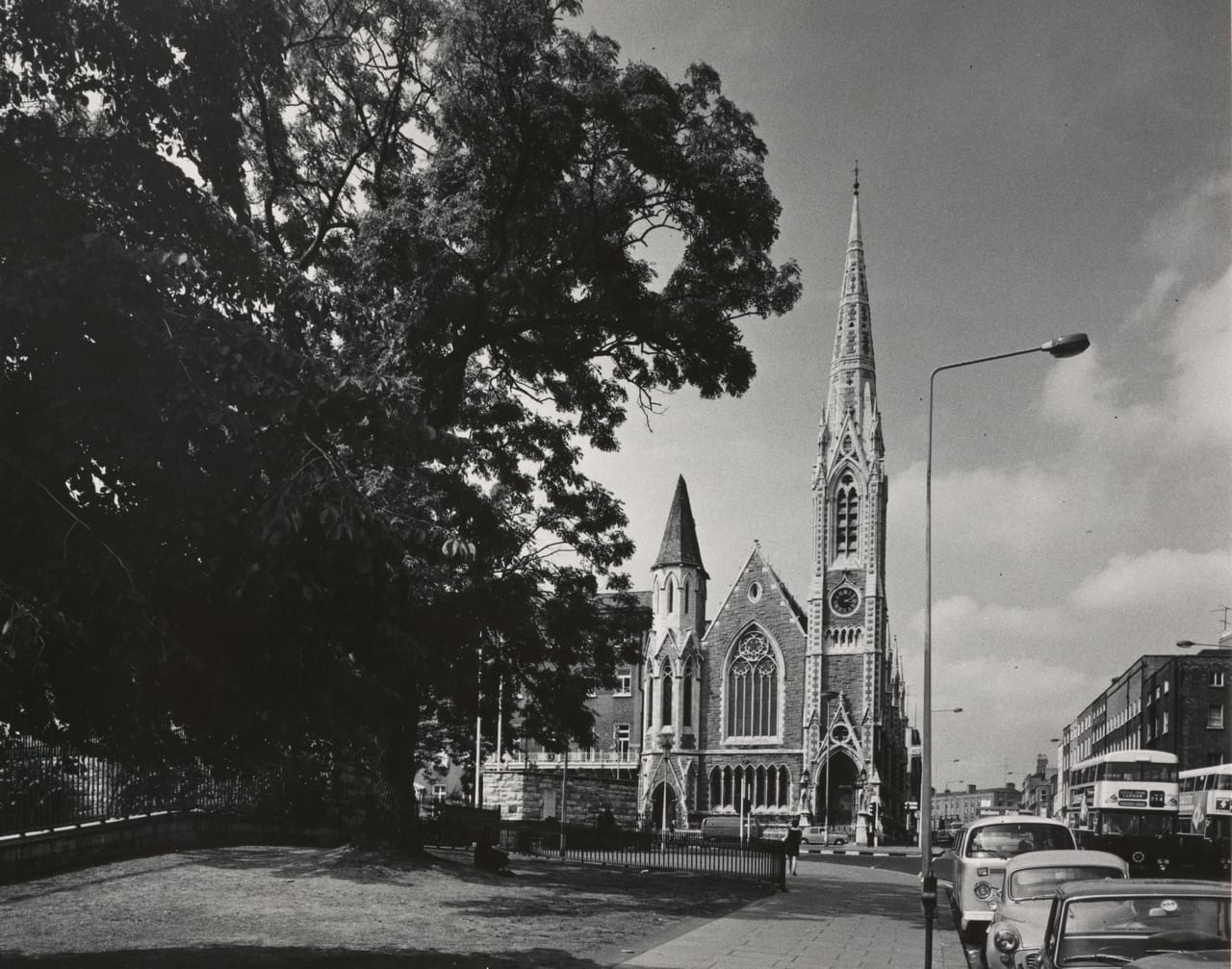 Black and white photograph taken by David Davison in 1975 of Abbey Presbyterian Church (Findlater’s Church), Parnell Square, Dublin,.